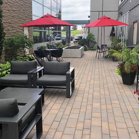 Courtyard By Marriott Burlington-Oakville Exterior photo